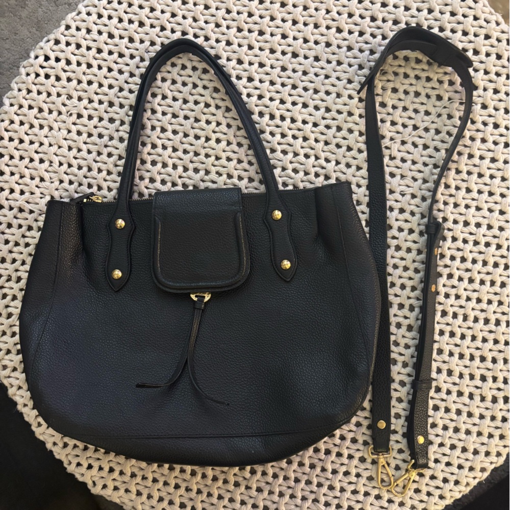 Black Leather Shoulder Bag with Detachable Strap